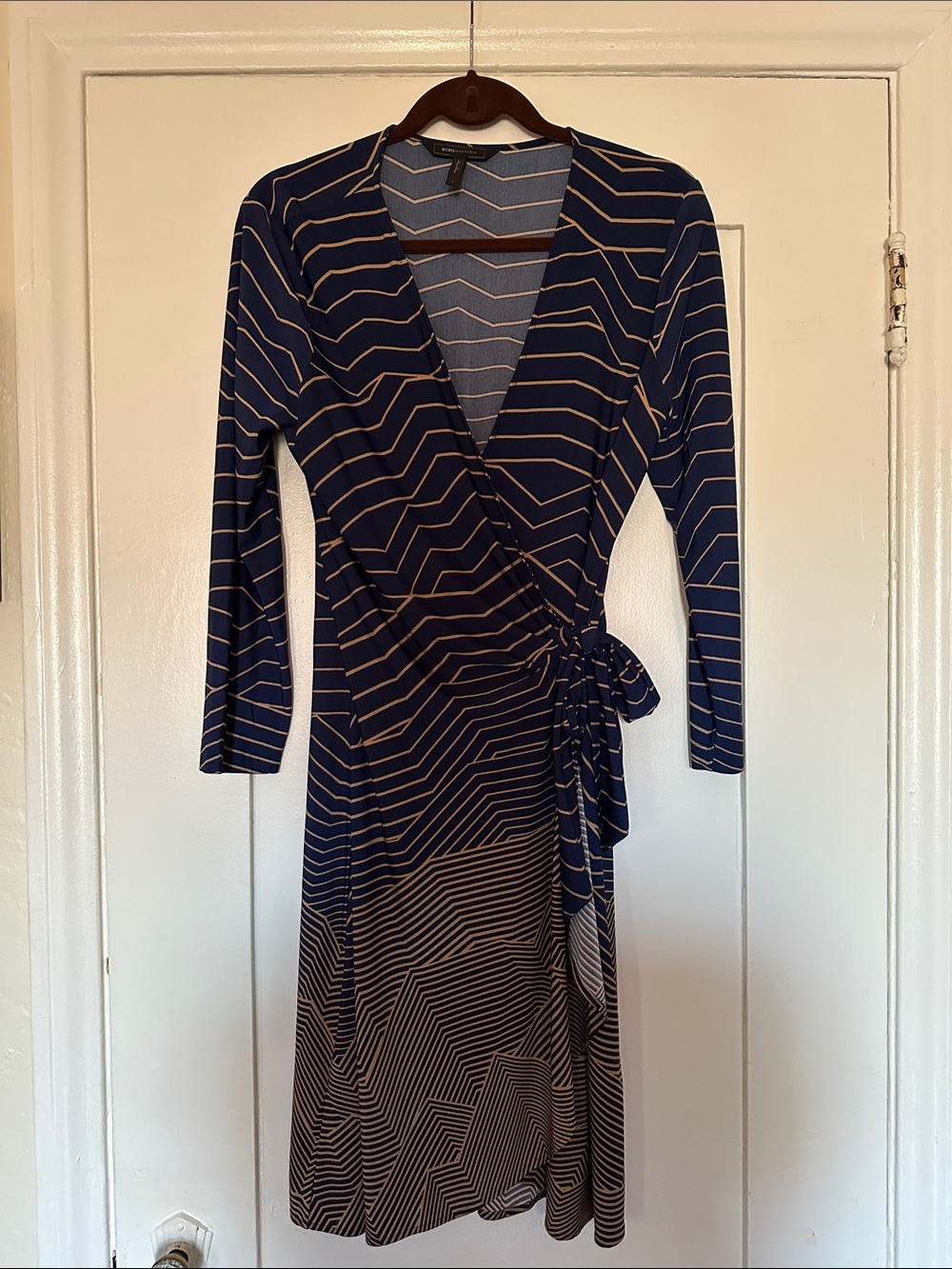 BCBGMaxAzria Navy and Beige Striped Long Sleeve Wrap Dress Size Large